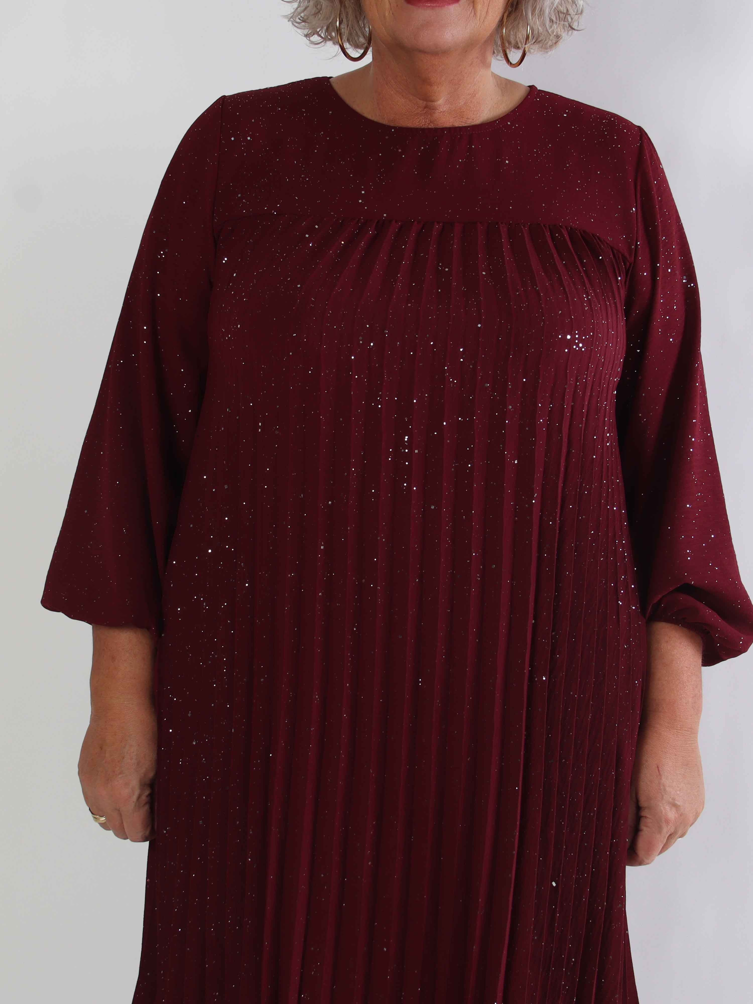 Nancy Glitter Short L/S - Plisseret plus size kjole med lommer og glimmer
